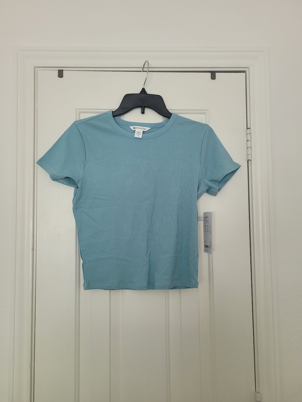NWT Athleta Medium Signature Rib Crop Tee in Current